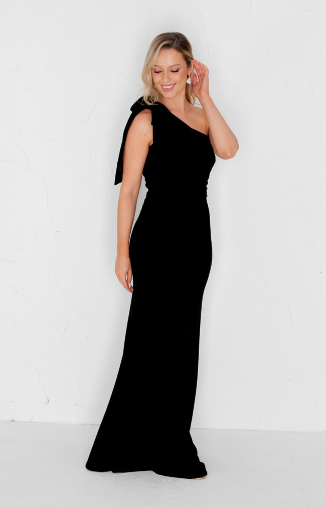 Fleur Velvet Gown - Black